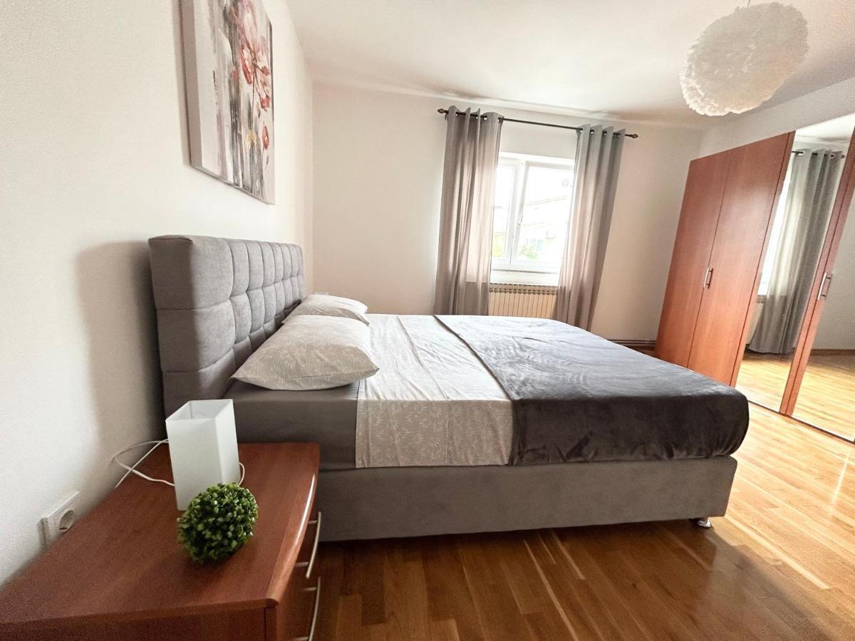 Apartment Flora Pula Dış mekan fotoğraf